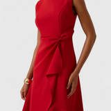 Claudia Vestido Midi Asimétrico con Drapeado Elegante
