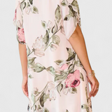 Tameka Vestido de Gasa Fluida con Pétalos y Mangas Transparentes